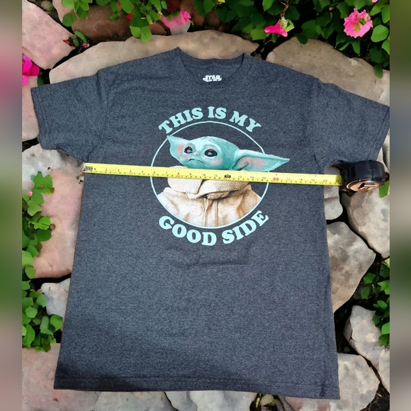 Star Wars 'This is My Good Side' Grogu T-Shirt - Picture 4 of 5